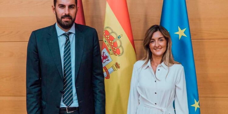 Vox incluye en su candidatura por Murcia a una dirigente investigada por presunta falsedad documental